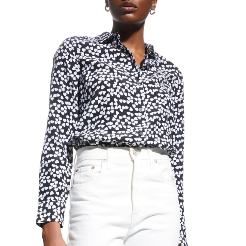 EQUIPMENT ESSENTIAL HEART PRINT 100% SILK BUTTON DOWN BLOUSE, SIZE SMALL.